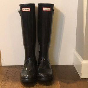 Black Shiny Hunter Boots-Size 8